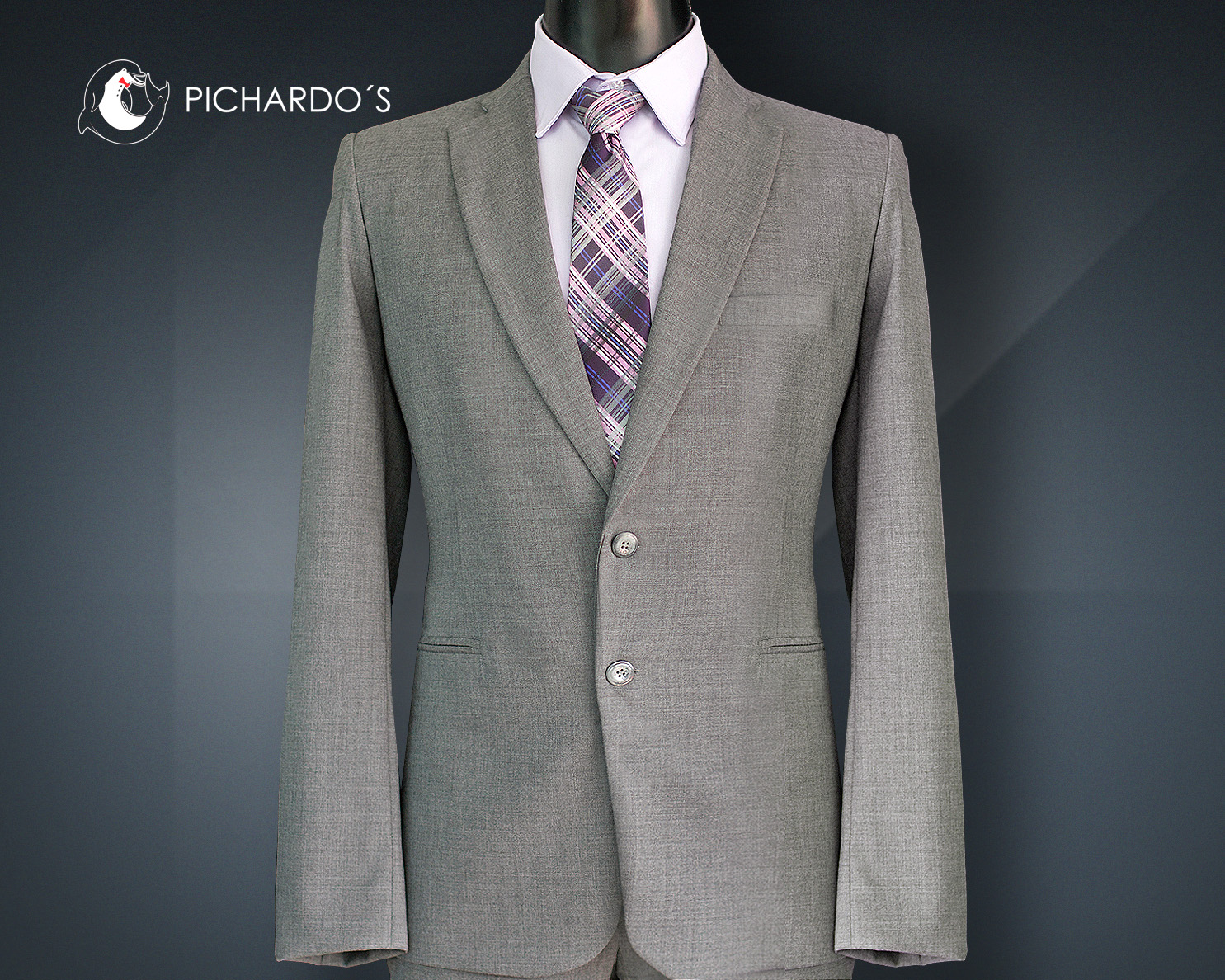 Traje gris claro