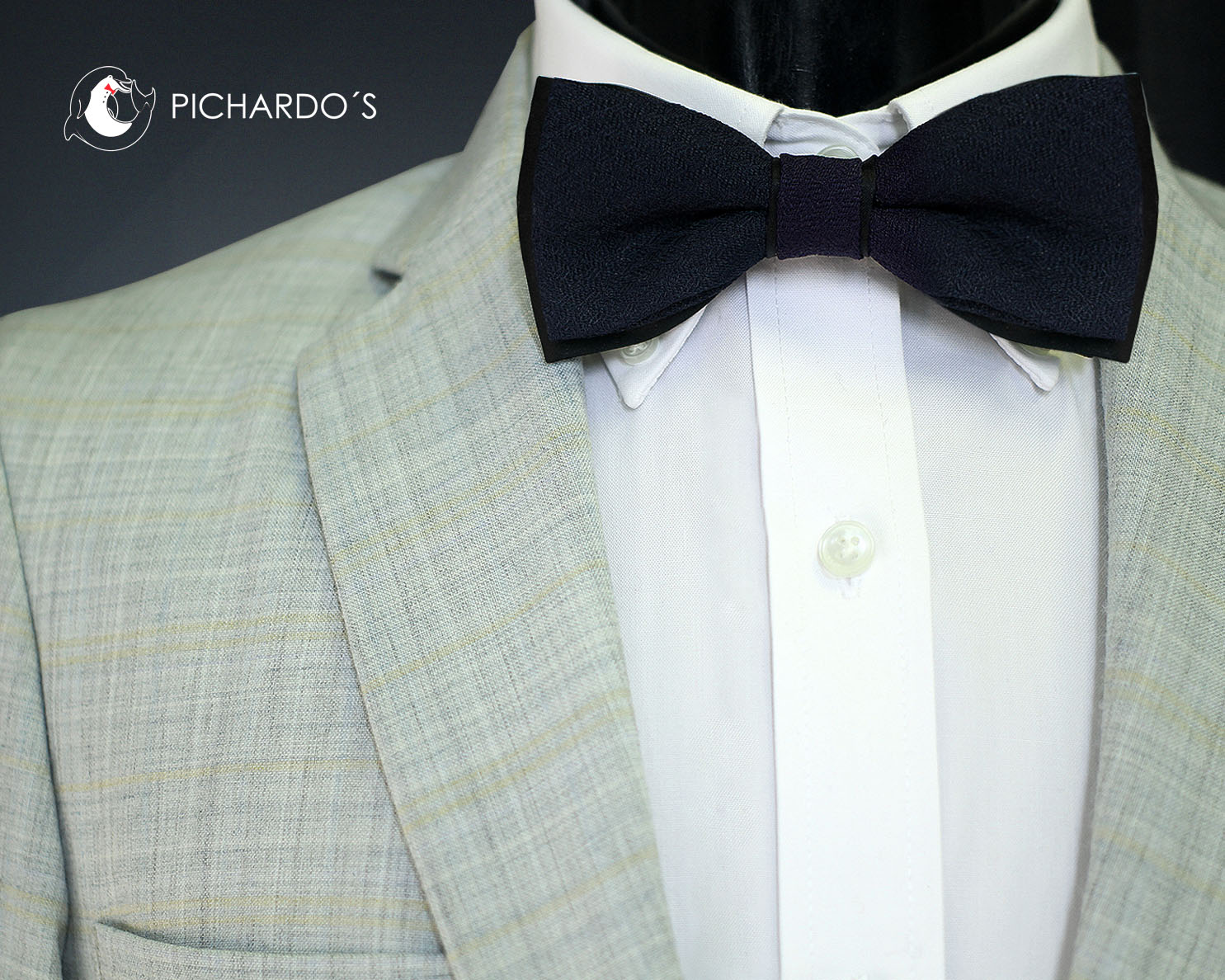 Traje a cuadros menta